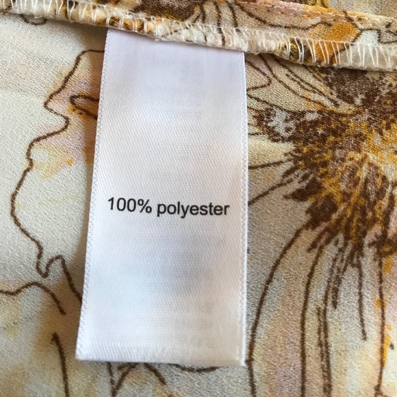 Maurices Chiffon V-Neck Cap Sleeve Floral Top Size XXL Yellow Brown - Picture 6 of 6